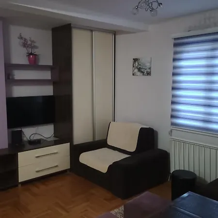 Zlatibor Dejan Konaci K15 Apartment 2 Апарт-отель Златибор